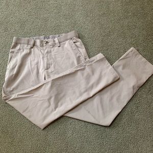 Men’s Haggar In Motion straight leg pants - size w32 L30